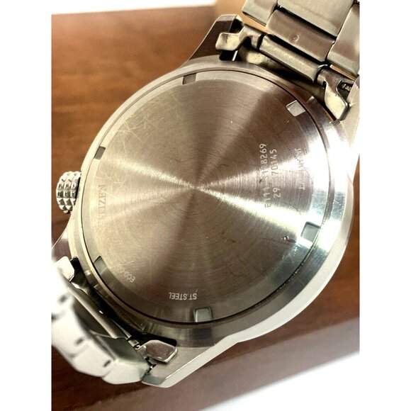 Citizen Men's Watch BM7551-50X Eco-Drive Green Dial Silver Stainless Steel 43mm - Picture 7 of 13